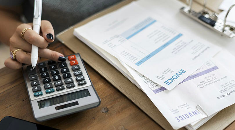 How Do Accountants Charge Upfront for Their Services?